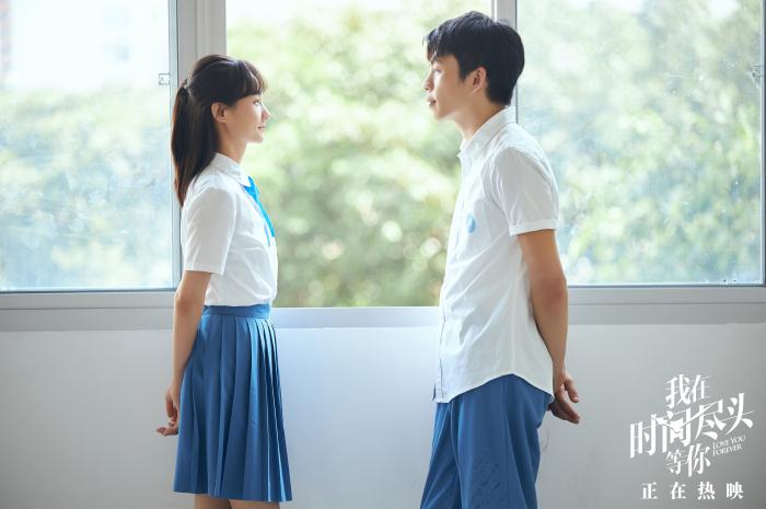 单日票房创纪录三部电影均过亿,单日票房破亿天数