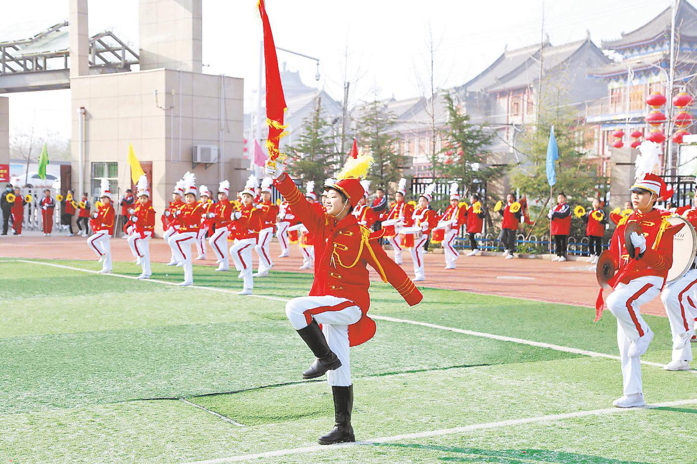 办好家门口满意的教育,办好人民满意的家门口学校