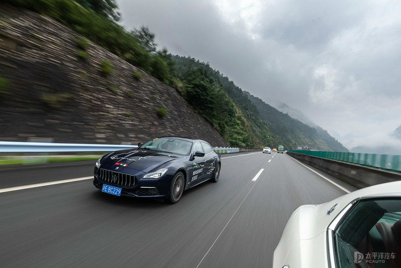 开玛莎拉蒂用车感受,第一次坐玛莎拉蒂的感受