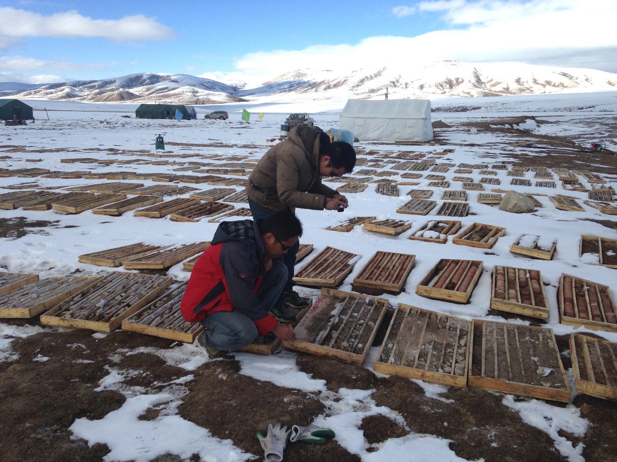 铭记初心使命争当勘探先锋