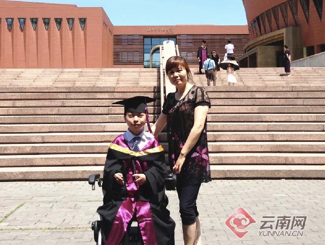 轮椅上的天才矣晓沅,清华学子轮椅超人矣晓沅