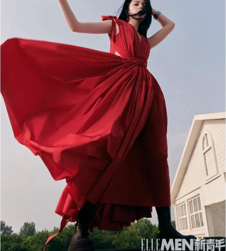 傅菁惊艳路人,不潮流不花钱傅菁