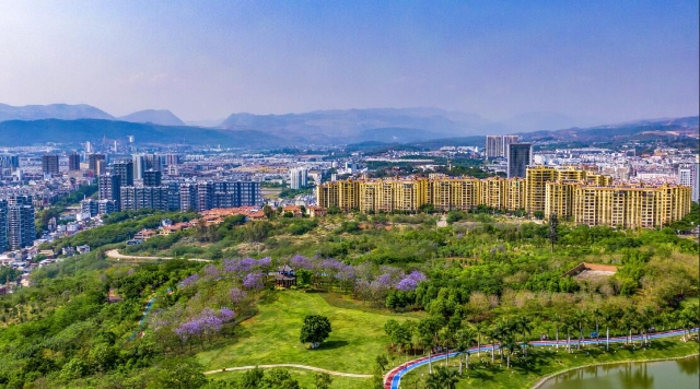 打好两张牌擦亮绿色发展底色,打好绿色生态牌