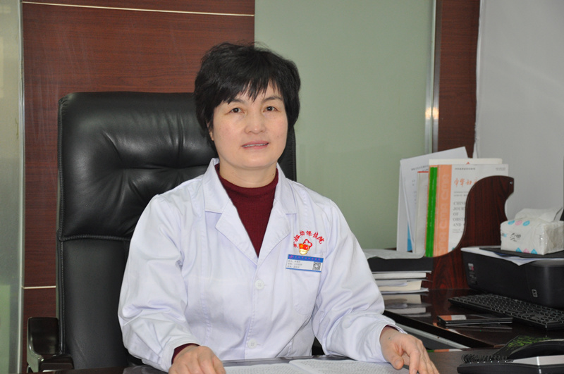 中国医师节丨“一对一”导乐分娩保母子平安——记兰州市妇幼保健院副院长李䶮萍