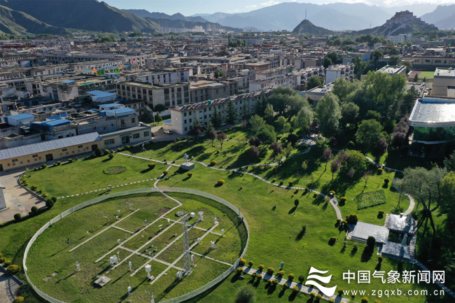 一路风云激荡高原万象一新——*藏西**和平解放70周年气象事业发展述评