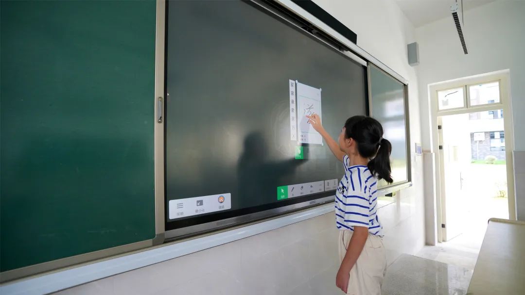遂昌中学学生宿舍图片,遂昌职业中专学校宿舍