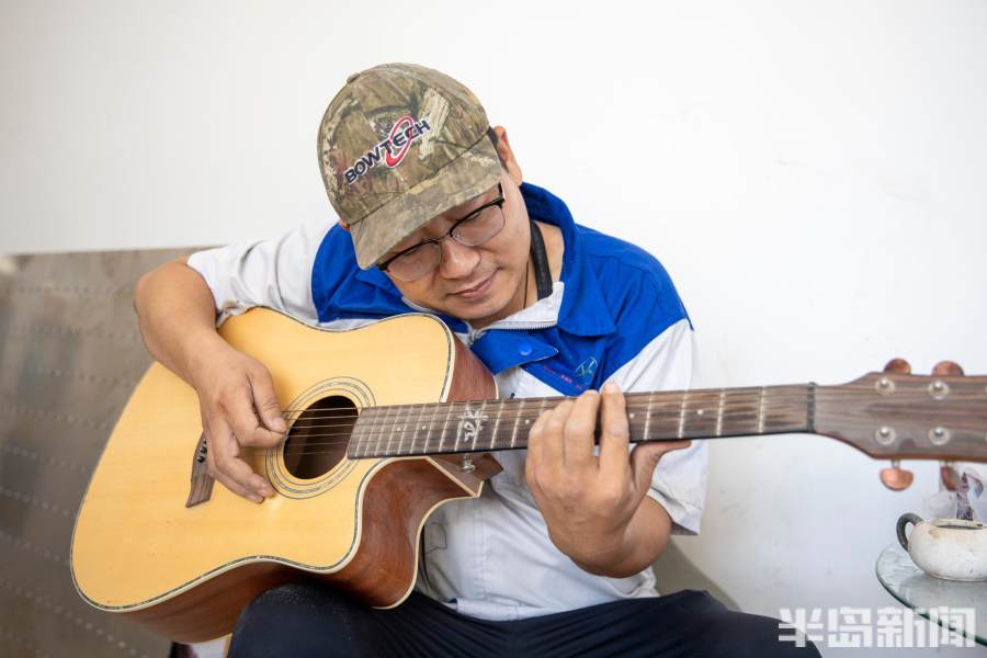 纯“爷”们!一把尺子量全球,青岛有位老爷车复刻大咖,快来围观