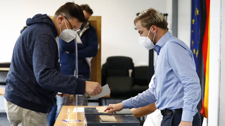 德国新总理人选或于圣诞节前揭晓，默克尔：忙了16年，退休好难