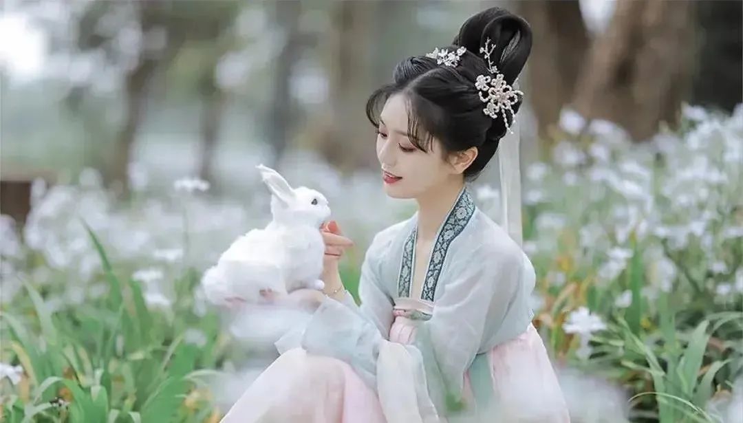 拜托给赵露思们好好梳下头