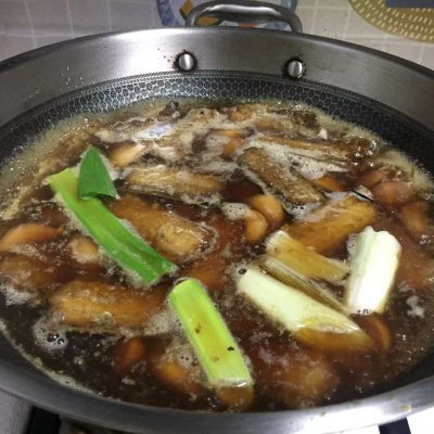 糖蒜汁红烧带鱼,糖醋带鱼怎么红烧最好吃