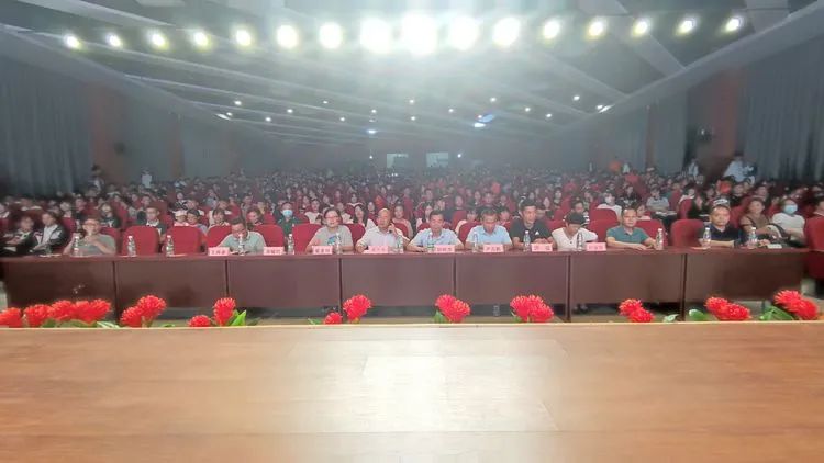 共青城市中学,共青城市中学国庆晚会2020