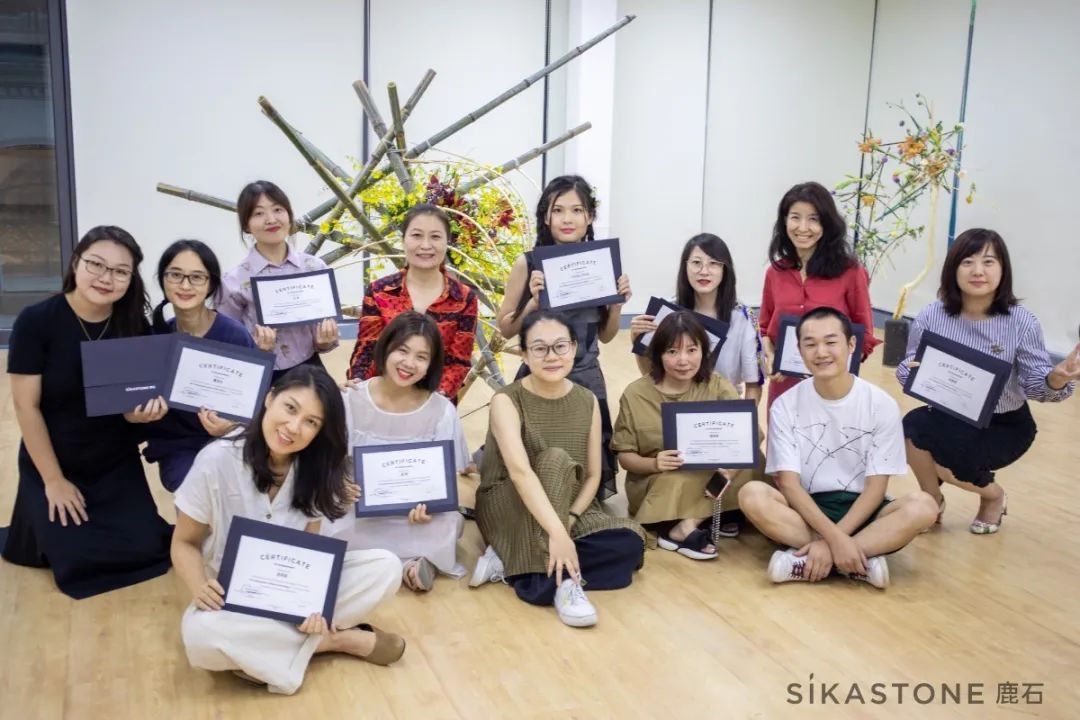 “打造拥有设计风格的花店，让卖花成为一门艺术”