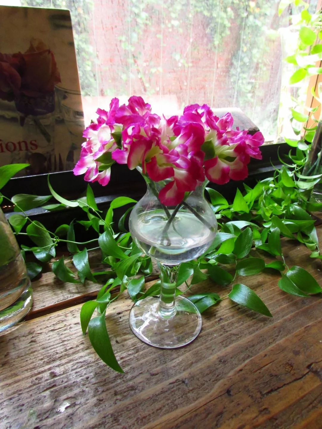 开在茶铺里的花店,开在花店里的咖啡店