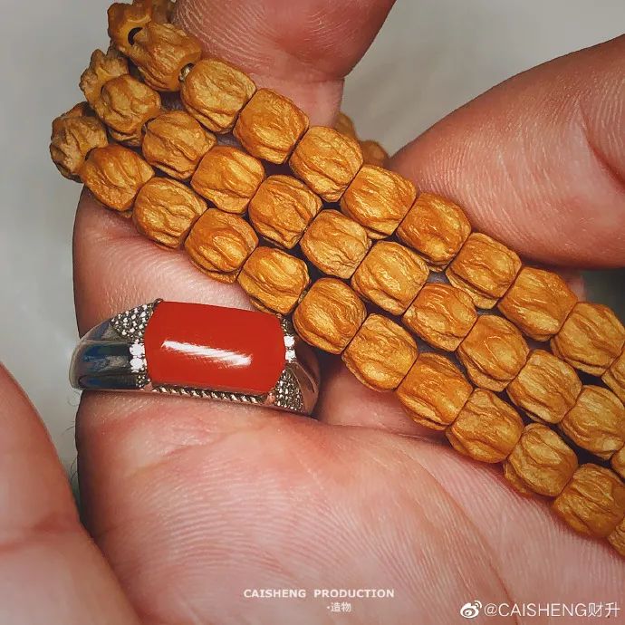 什么手串对自己的运气比较好,2024本命年带什么手串