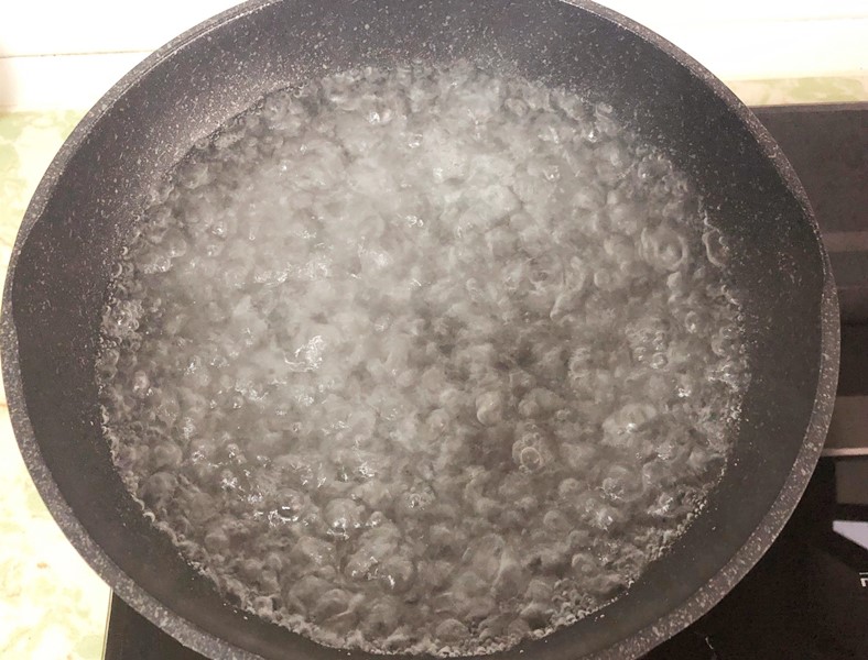 煮饺子加盖和不加盖,煮饺子的正确方法中间要添凉水吗