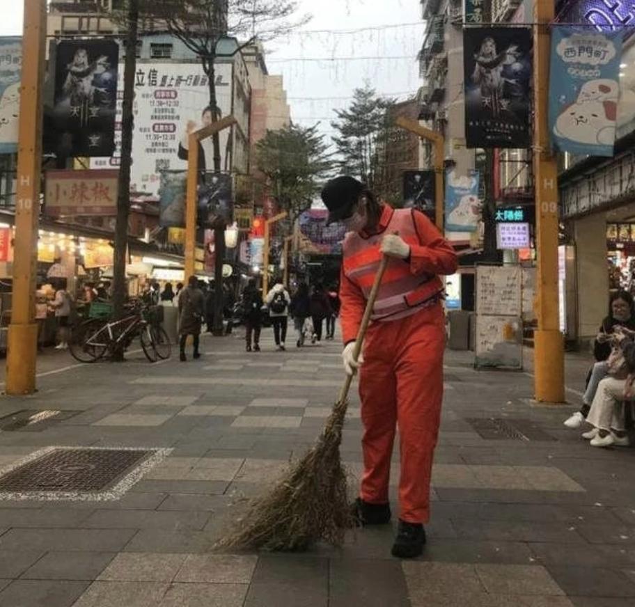 罗志祥回归公众人设,罗志祥翻身做人力资源经理