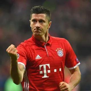 莱万两届世界足球先生历史地位,莱万多夫斯基五周年