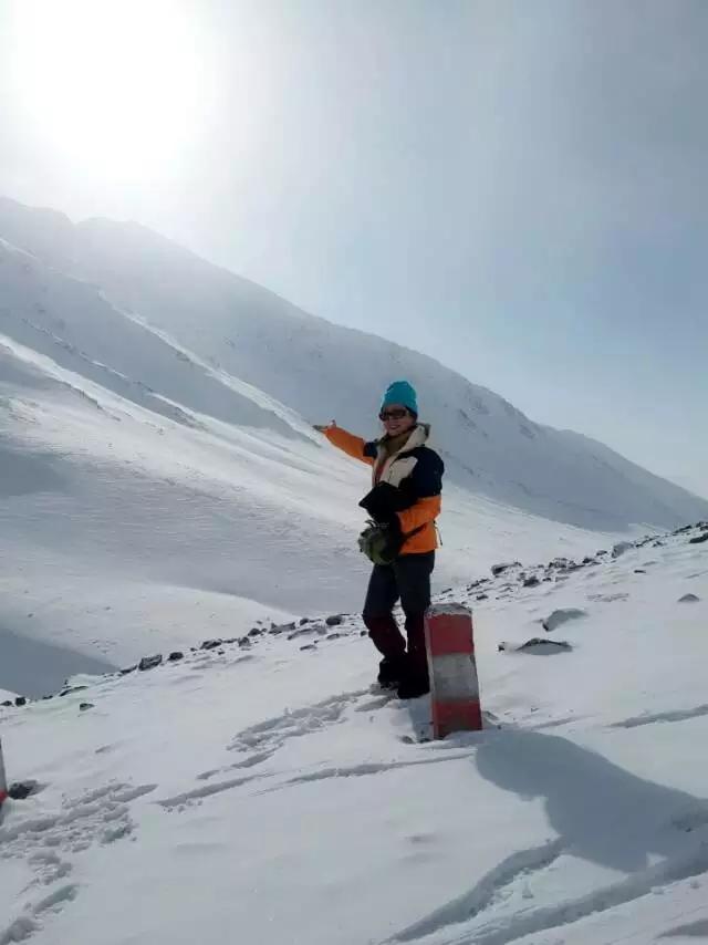 岗什卡雪山海拔多少米,圣洁的雪山辽阔的草原叫什么名字
