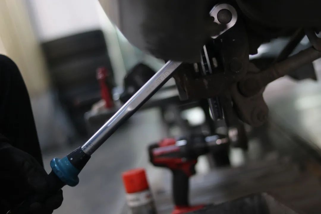 怪兽修车：翻新一辆2005年凌志LS430，当年百万经典车，满血复活