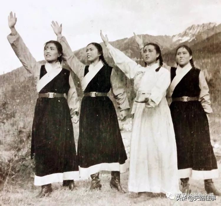 文艺兵跳芳华,文艺兵芳华话剧