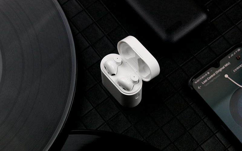 小米真无线蓝牙耳机air2s,小米真无线蓝牙耳机air3pro测评