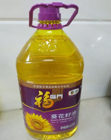 买食用油哪种油比较好,买食用油买什么油好