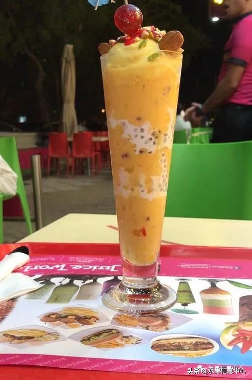 迪拜中国水果店,都说迪拜遍地黄金