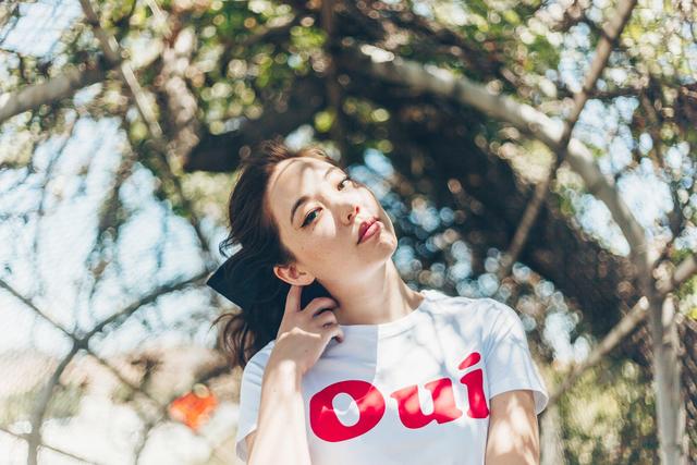 女人对你有好感但总是拒绝接触,女人这三个细节会让男人持续着迷