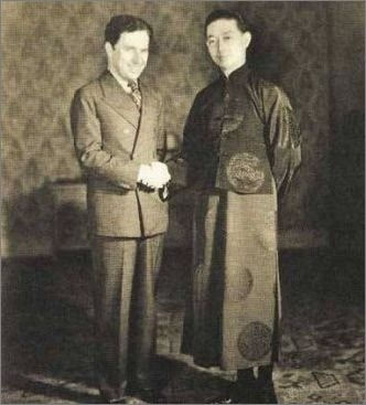 他是一代京剧大师，乃进军好莱坞第一人，开启娱乐圈“男色时尚”