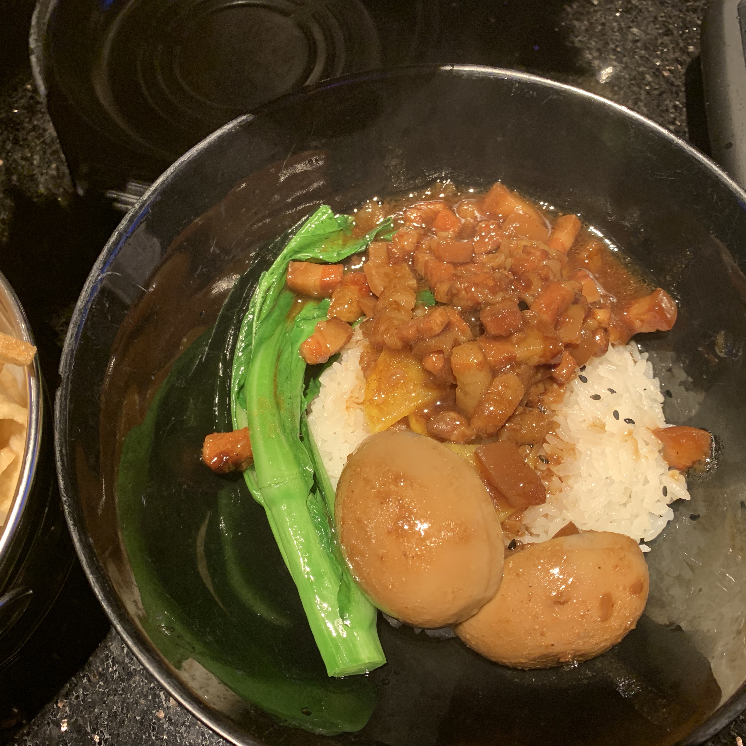 一家被奶茶耽误的火锅店,一家被美食耽误的ktv