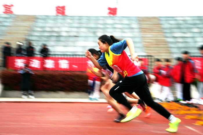 捷报足球比赛,田径捷报