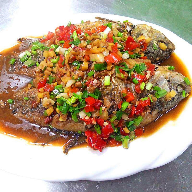 红烧鱼还能这样做真长见识了,这才是正宗红烧鱼的正确做法