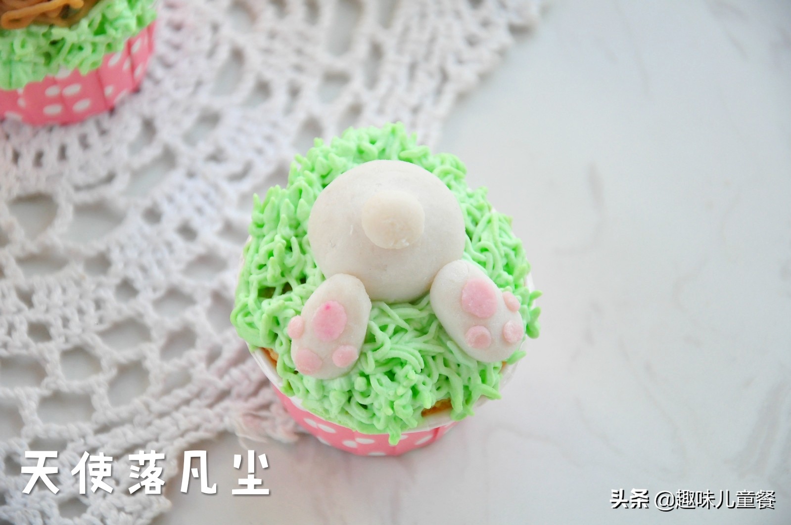 超萌兔蛋糕制作过程,怎么给兔兔做生日蛋糕