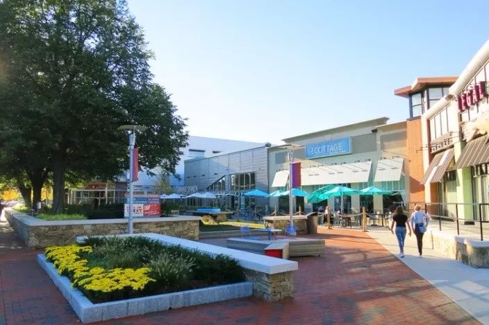 商业街区的景观设计要点和原则,复古怀旧商业街景观设计