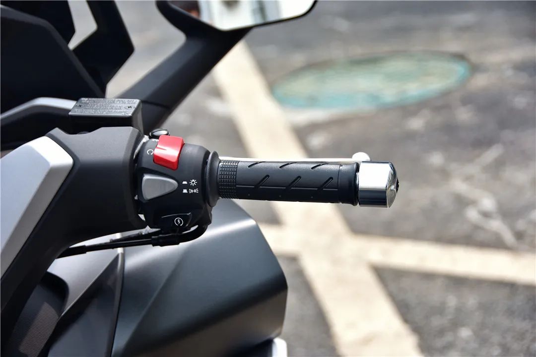 本田踏板车nss300和nss350,本田nss350和光阳s350哪个好