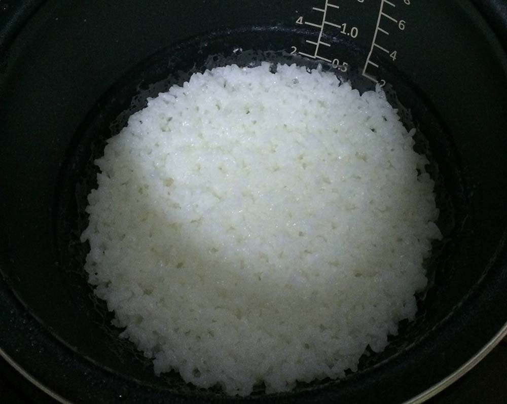 米饭煮糊了千万别倒掉，加这几样东西都能挽救，网友：味道更好了