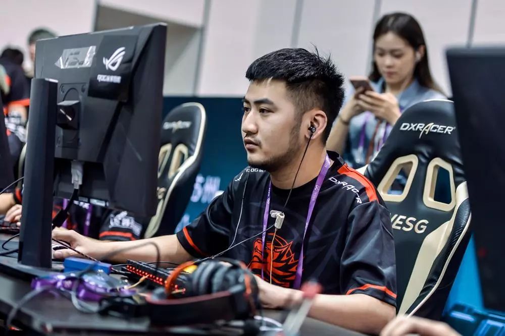 沦为“挂壁”之后,茄子还有真实|BBUP