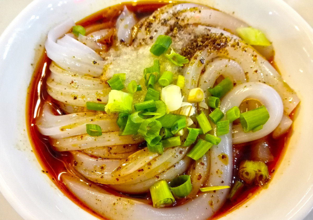 凉拌凉粉可以加什么配菜在里面,凉拌磨糊的凉粉的100种做法