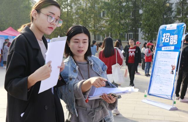 为什么很多人想去上海工作,为什么越来越多人要来上海学西点