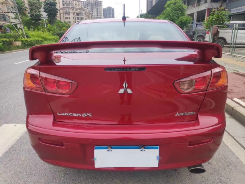 新到货三菱翼神,三菱翼神2011年1月上牌1.8l自动挡