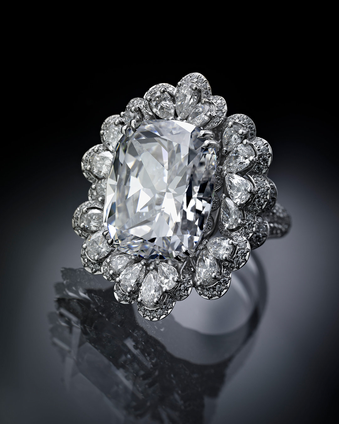 萧邦属于世界名表吗,萧邦有珠宝吗