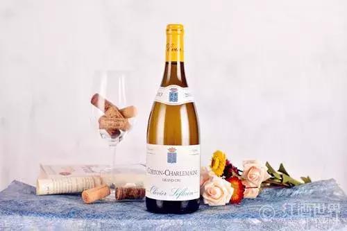 角色品种，为伊百变的霞多丽