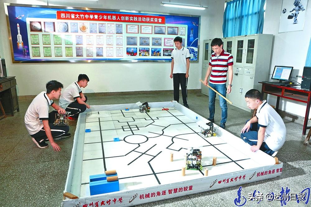 一所学校的破局与蝶变,一所百年名校