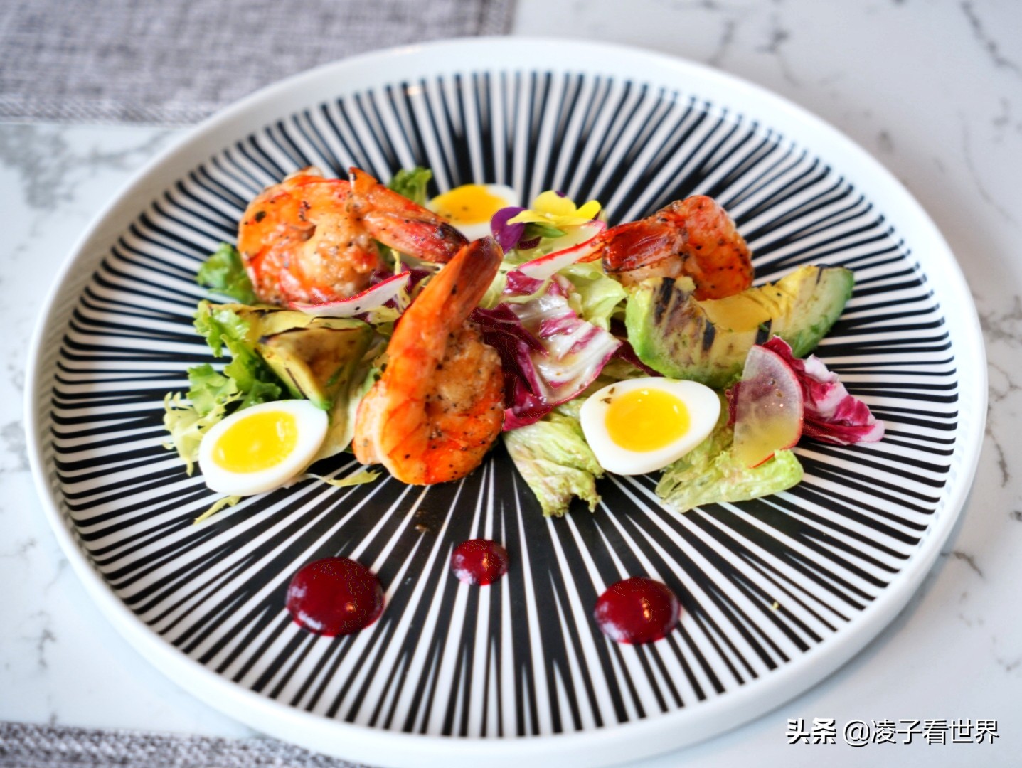 西单这家餐厅你不来就亏了，园庭这环境这菜品绝了