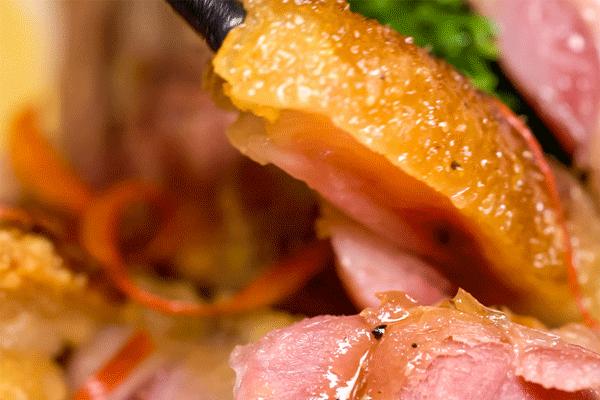 8元/锅!开在W酒店旁边的「泰国皇室料理」,“圣诞锅”涮海鲜