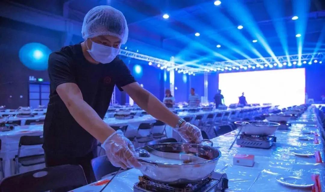 海底捞餐饮品类足够优势,海底捞火锅团餐全国通用