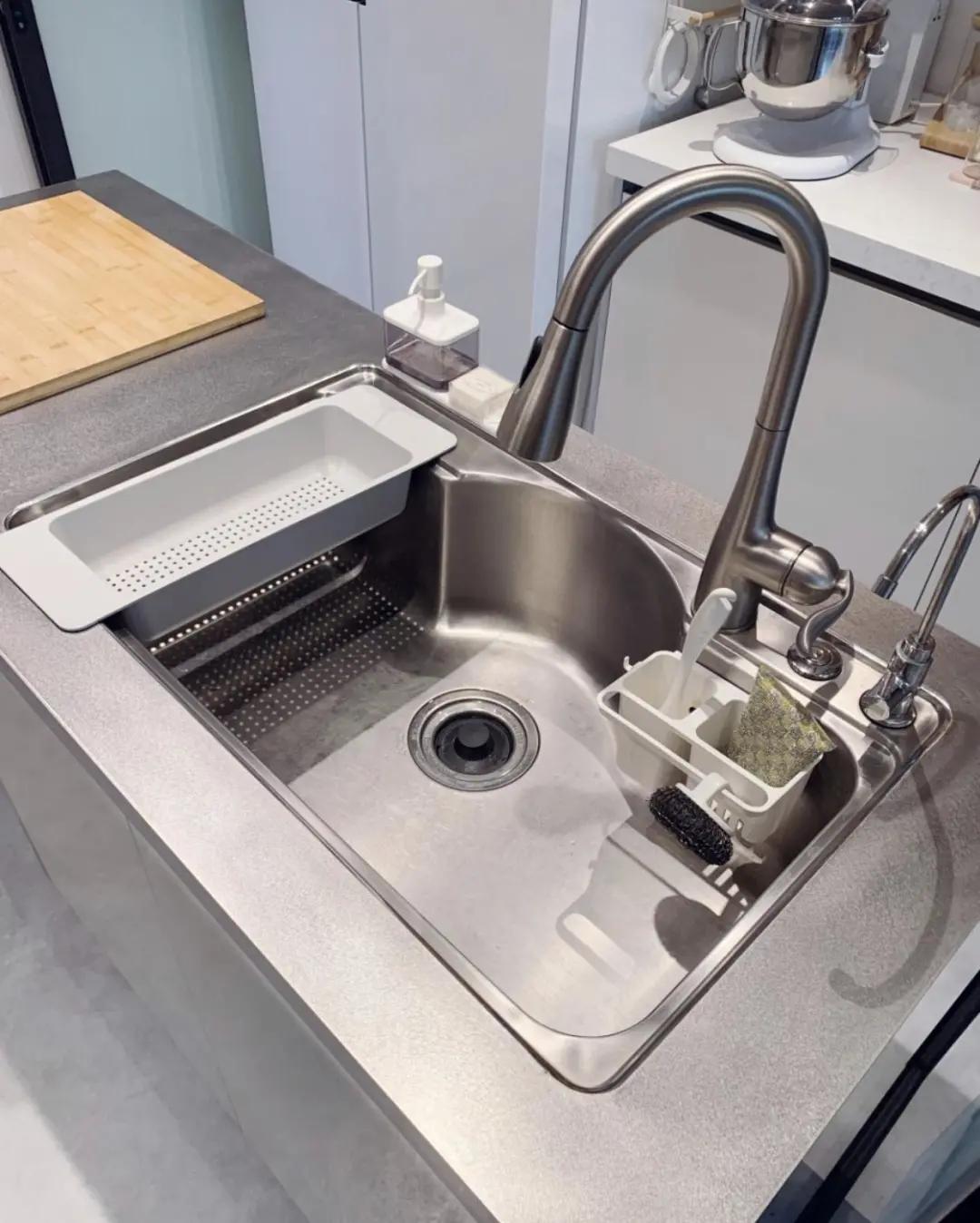 厨房灶台尺寸正确的做法,商用厨房厨师灶台台面合理布局