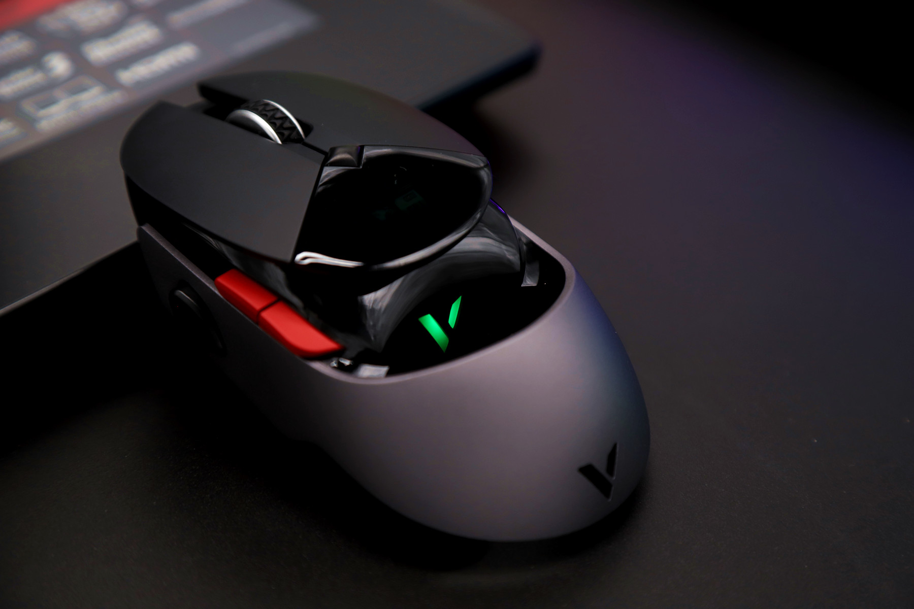 雷柏vt950无线游戏鼠标评测真香,一款自带屏幕的游戏鼠标雷柏vt960