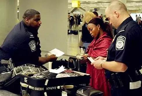 只因带了这些东西，被罚！看完后，澳洲留学生笑了