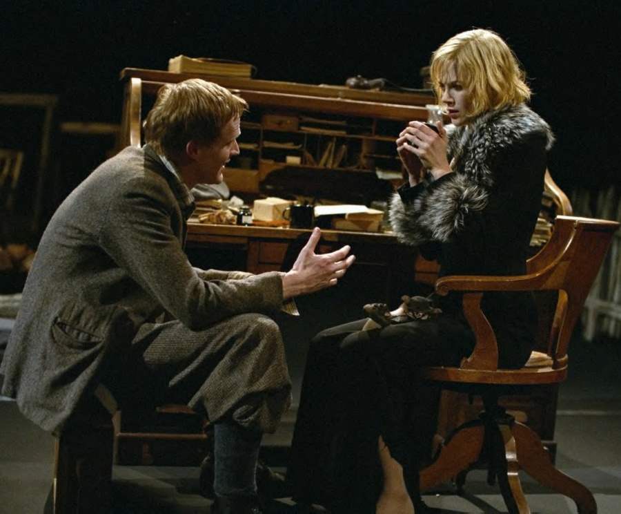 电影狗镇完整在线,电影狗镇获得什么奖